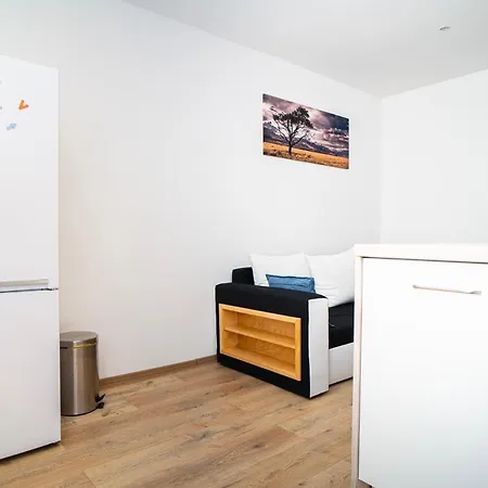 Brand New Apartman 公寓 科希策